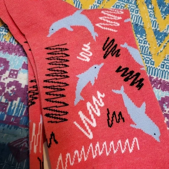⭐4/$20 Blue Q dolphin crew socks NWT - Picture 5 of 5
